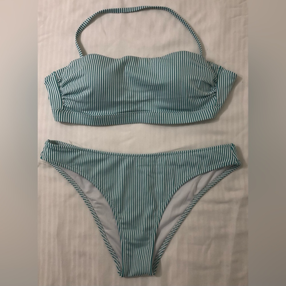 Bikini size M brand Shade & Shore
